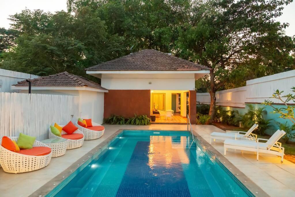 White Banyan Beach Villa, Candolim By The Acacia Villas Ngoại thất bức ảnh